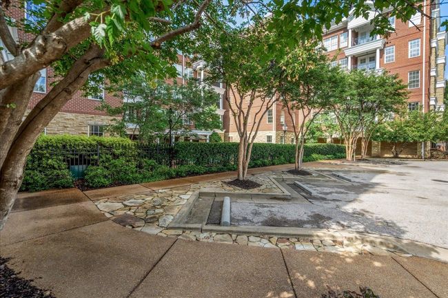 APT-201 - 3520 Central Ave, Condo with 2 bedrooms, 3 bathrooms and null parking in Memphis TN | Image 28