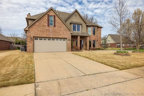 1700 W Lincoln St, Broken Arrow, OK, 74012-8598 | Card Image