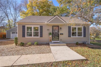 7806 Lowell Avenue, House other with 3 bedrooms, 1 bathrooms and null parking in Overland Park KS | Image 1