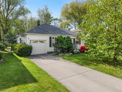 4284 W 204th Street, Fairview Park, OH, 44126 | Card Image