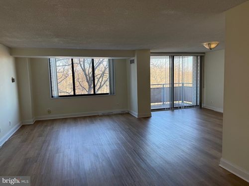 apt-724n-5225 Pooks Hill Rd, BETHESDA, MD, 20814-6750 | Card Image