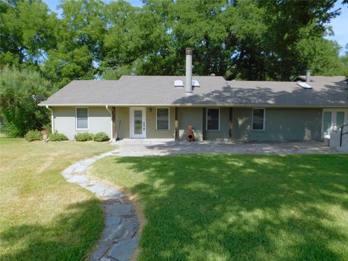 897 John George Ln, Sanger, TX, 76266-7578 | Card Image