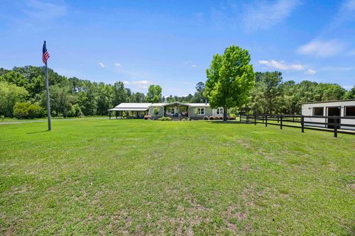 543 Campbell Rd, Ridgeville, SC, 29472-8614 | Card Image