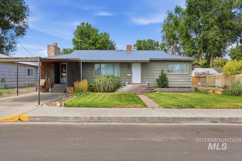 1060 F St W, Vale, OR, 97918-1430 | Card Image