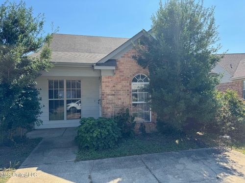 9193 Kaitlyn Dr S, Walls, MS, 38680-8574 | Card Image