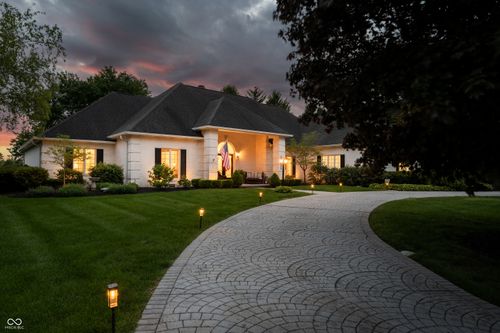 7109 W Saint Andrews Ave, Yorktown, IN, 47396-9694 | Card Image