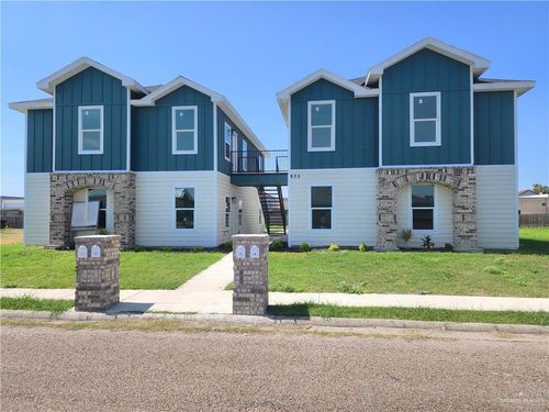 apt-2-805 Los Tesoros Dr, Pharr, TX, 78577-2940 | Card Image