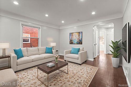 9183 Fenton, Redford, MI, 48239-1259 | Card Image