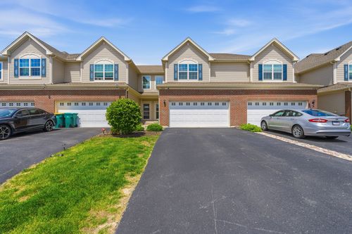 15104 Quincy Cir, Manhattan, IL, 60442-9171 | Card Image