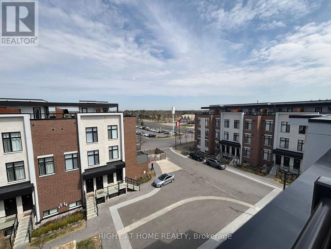 U228 - 9570 N Islington Avenue W, Townhouse with 2 bedrooms, 3 bathrooms and 2 parking in Vaughan (Sonoma Heights) ON | Image 18