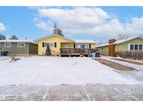 5116 59 St, Redwater, AB, T0A2W0 | Card Image