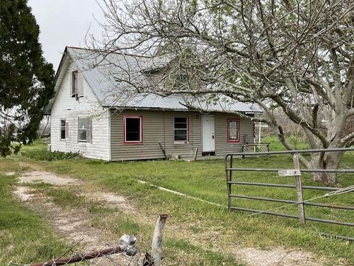 2739 Oyster Creek Bnd, Freeport, TX, 77541-7902 | Card Image