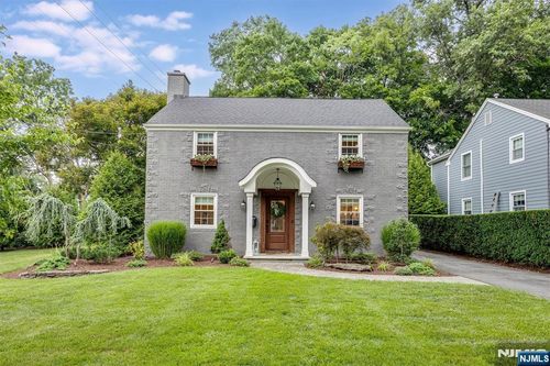 24 Ridge Rd, Glen Rock, NJ, 07452-2304 | Card Image