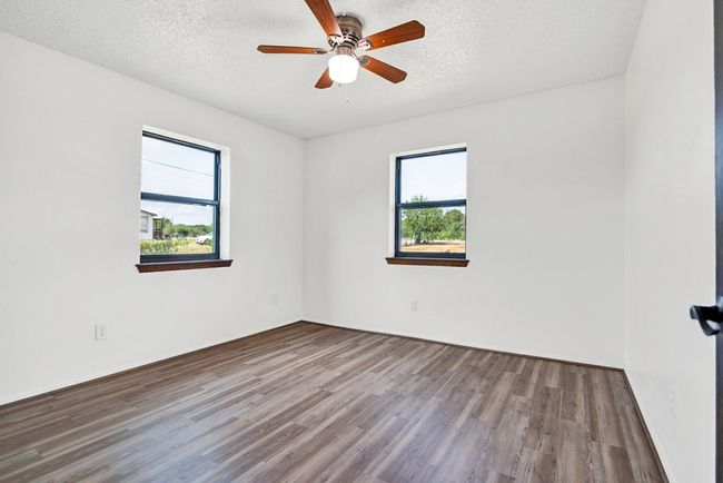 Bedroom 2 0f 3 | Image 21