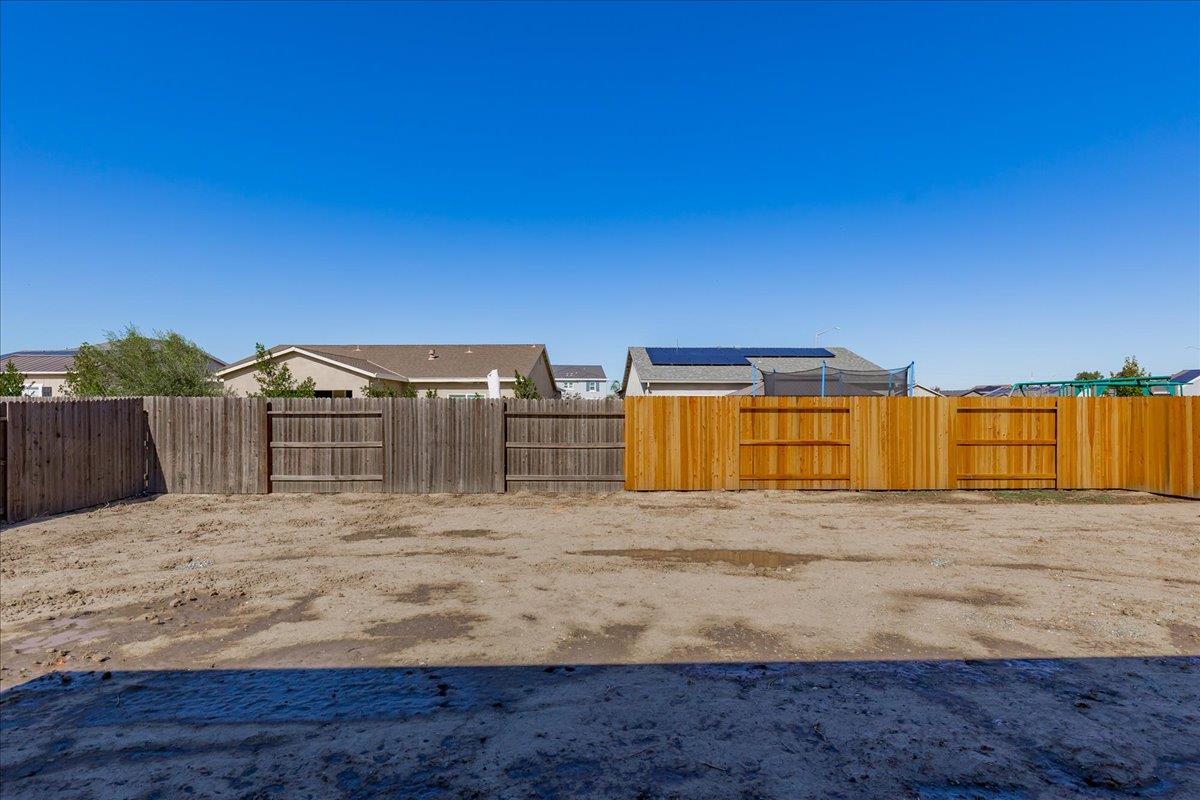 Residential in Colusa