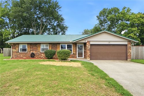 907 Marcia Dr, Trenton, OH, 45067-1843 | Card Image