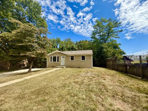 694 Shelton Ct, Clarksville, TN, 37040-3759 | Card Image
