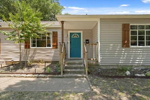 106 Nichols St, Irving, TX, 75060-2538 | Card Image