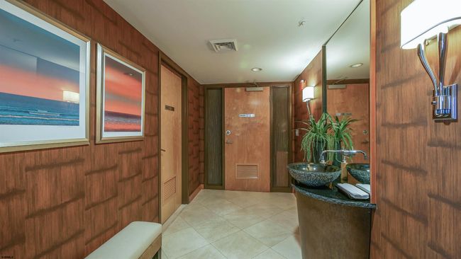 526 Pacific Ave, Condo with 2 bedrooms, 2 bathrooms and null parking in Atlantic City NJ | Image 41