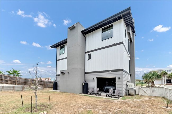 Rear of house. | Image 37
