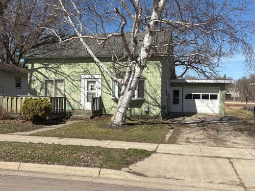 623 4th Avenue Ne, Waseca, MN, 56093 | Card Image