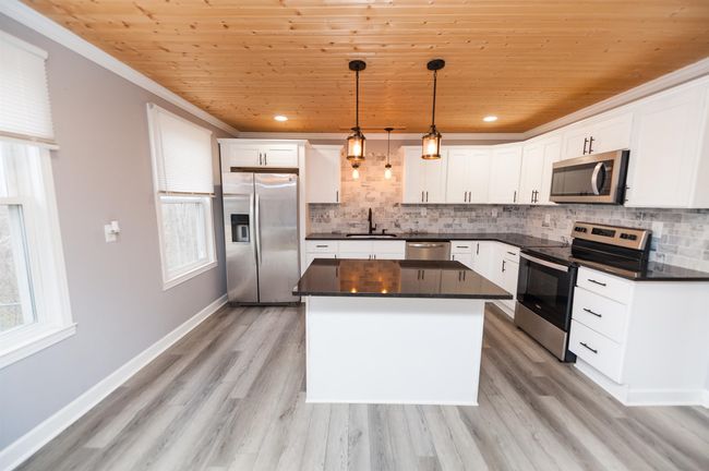156 Moore St, House other with 3 bedrooms, 1 bathrooms and null parking in Pacolet SC | Image 4