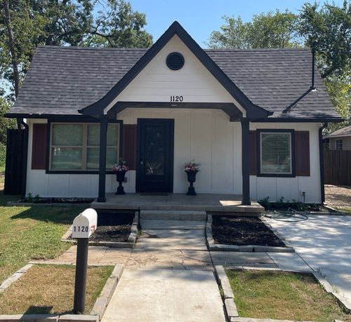 1120 N Commerce St, Gainesville, TX, 76240-2662 | Card Image