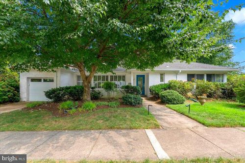 2395 N Quincy St, ARLINGTON, VA, 22207-5054 | Card Image
