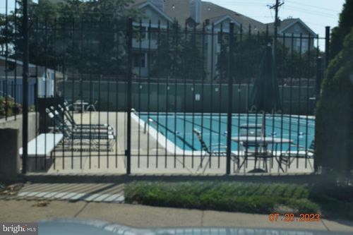 6174 Strasburg Dr, CENTREVILLE, VA, 20121-2277 | Card Image