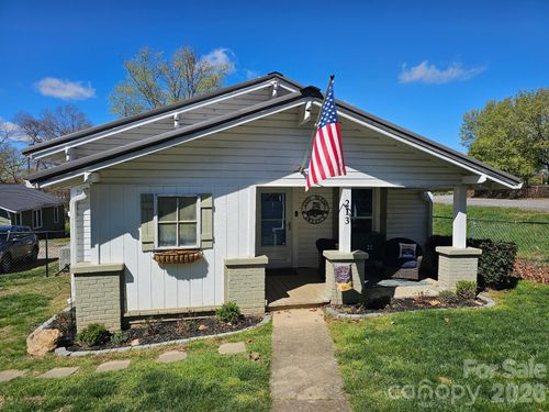 213 Colombo Street Nw, Valdese, NC, 28690 | Card Image