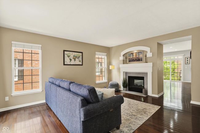 73 11 Th St Nw, Condo with 3 bedrooms, 3 bathrooms and null parking in Carmel IN | Image 9