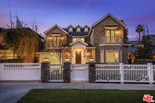 10161 Valley Spring Ln, Toluca Lake, CA, 91602-2927 | Card Image