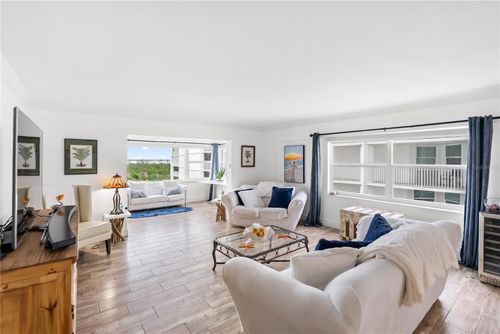 apt-6g-1750 Benjamin Franklin Dr, SARASOTA, FL, 34236-2379 | Card Image