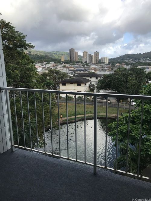 b602-647 Kunawai Ln, Honolulu, HI, 96817-2265 | Card Image