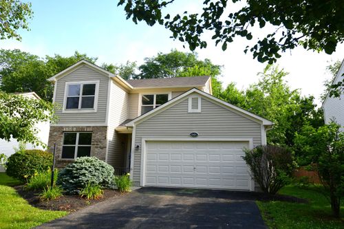 3565 Motts Place Ct, Canal Winchester, OH, 43110-9693 | Card Image