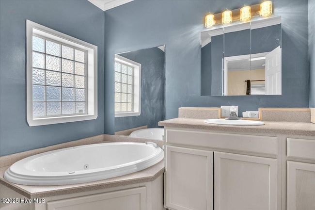 PRIMARY BATH | Image 16