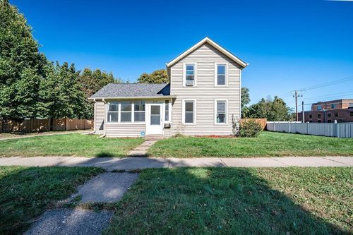 225 W 2nd St, New Richmond, WI, 54017-1720 | Card Image