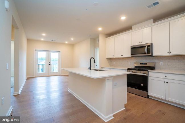311 - 1 Culvert Dr, Condo with 2 bedrooms, 2 bathrooms and null parking in PRINCETON JUNCTION NJ | Image 6