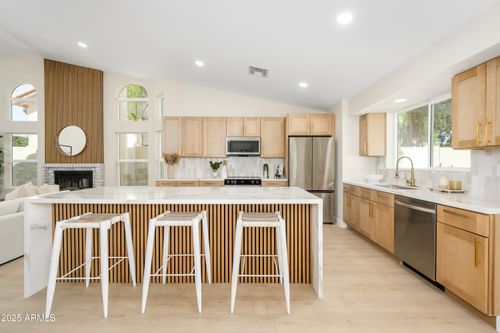 1942 E Calle De Caballos, Tempe, AZ, 85284-2507 | Card Image