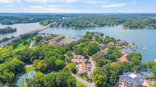 8-757 Southwest Dr, Davidson, NC, 28036-7998 | Card Image