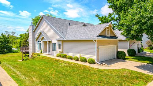 6084 Terrace Drive, Johnston, IA, 50131 | Card Image