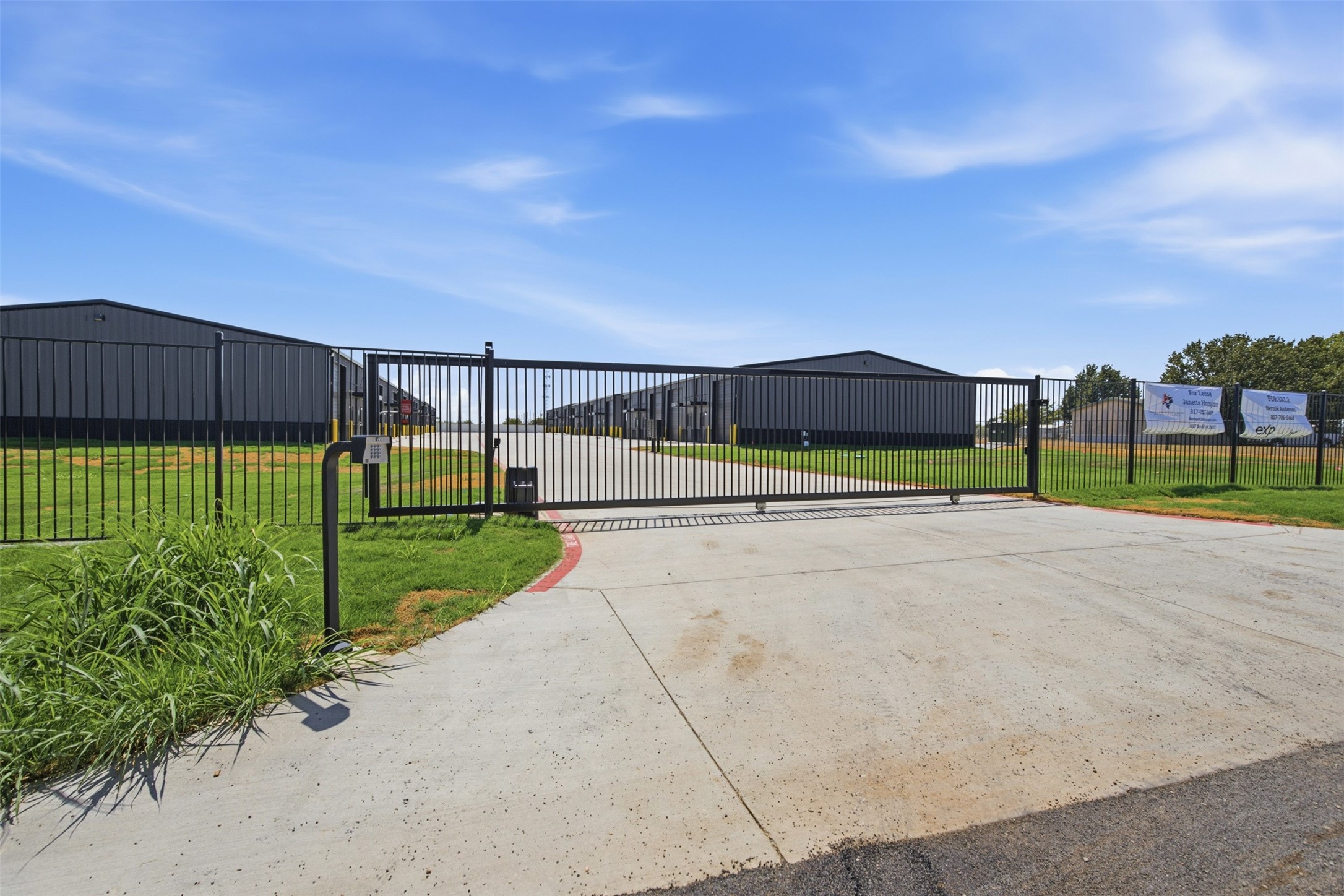 Commercial Sale in Justin 5