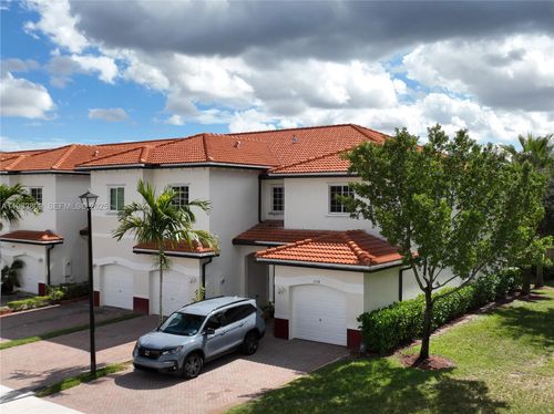 3558 Nw 29th Ct, Lauderdale Lakes, FL, 33311-8374 | Card Image