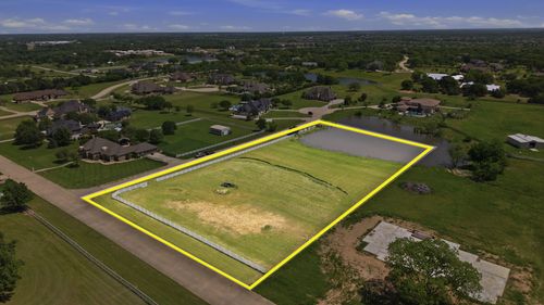 900 Show Master Ct, Bartonville, TX, 76226-6385 | Card Image