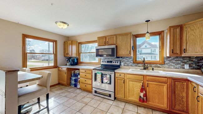 Kitchen | Image 19