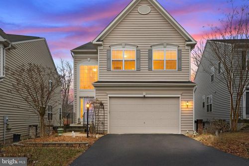 16067 Standing Eagle Ct, WOODBRIDGE, VA, 22191-6565 | Card Image