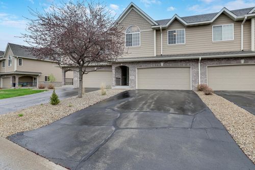2575 Waterfall Way Nw, Prior Lake, MN, 55372-4464 | Card Image
