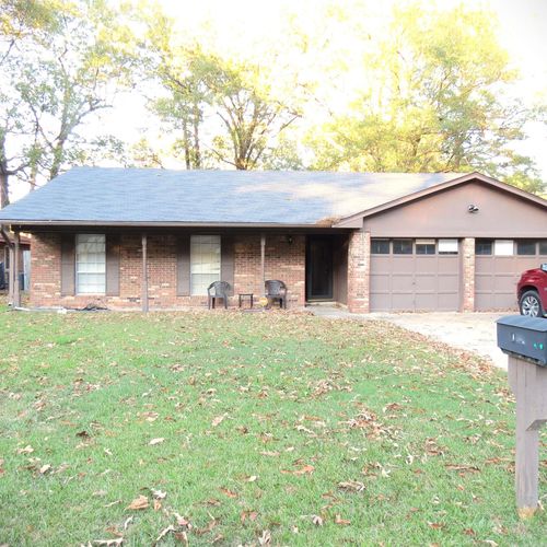 1407 Blackhawk Ridge Lane, Pine Bluff, AR, 71603 | Card Image