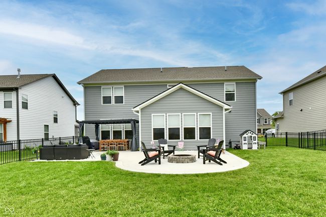 Back yard | Image 72