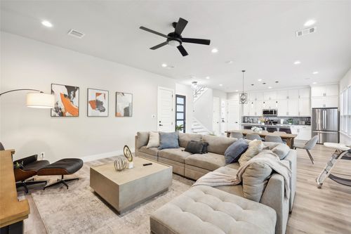 2414 Pennsylvania Ave, Dallas, TX, 75215-2843 | Card Image